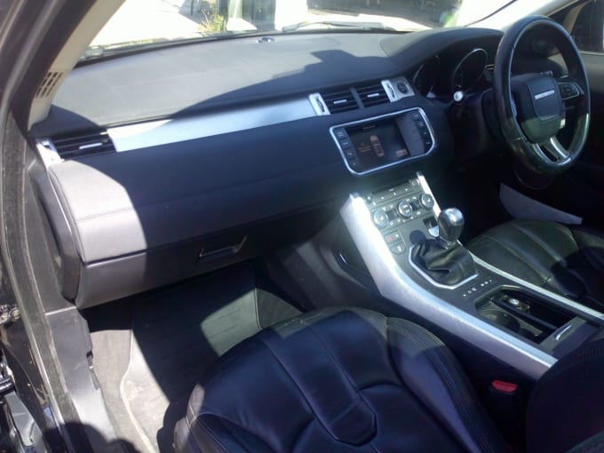 2025 Land Rover Range Rover Evoque