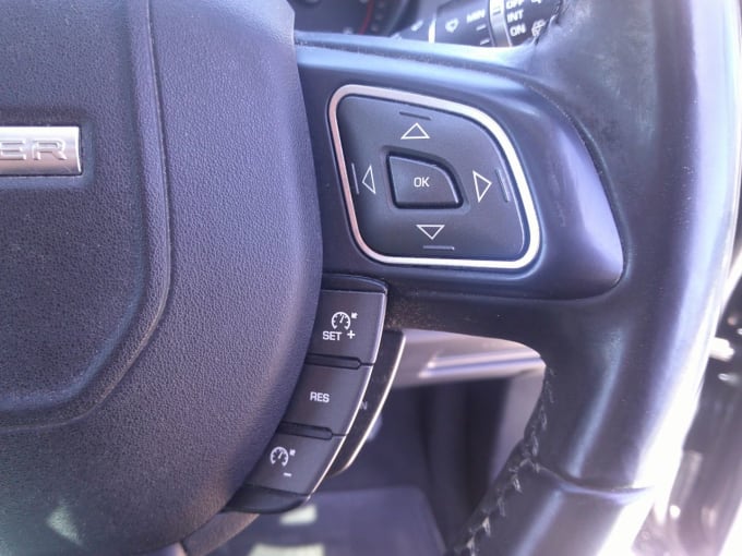 2025 Land Rover Range Rover Evoque