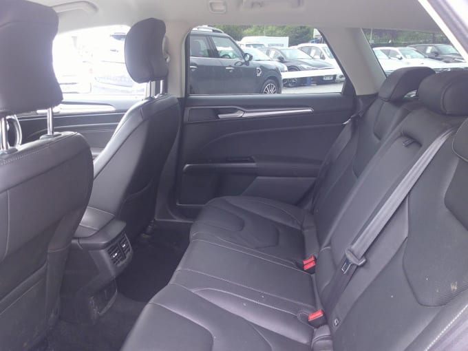 2025 Ford Mondeo