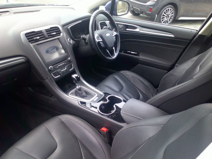 2025 Ford Mondeo