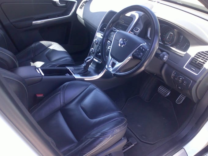2025 Volvo Xc60