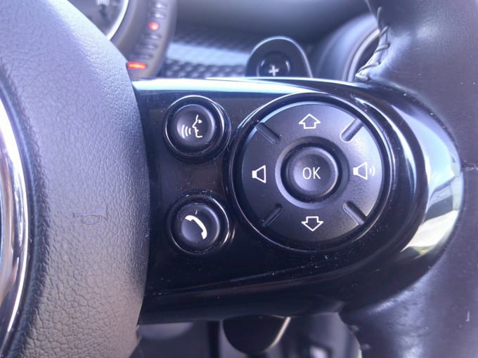 2025 Mini Hatch