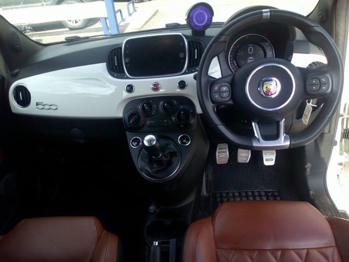 2025 Abarth 595