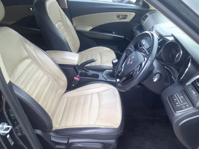 2025 Ssangyong Tivoli Xlv