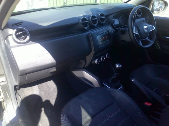 2025 Dacia Duster