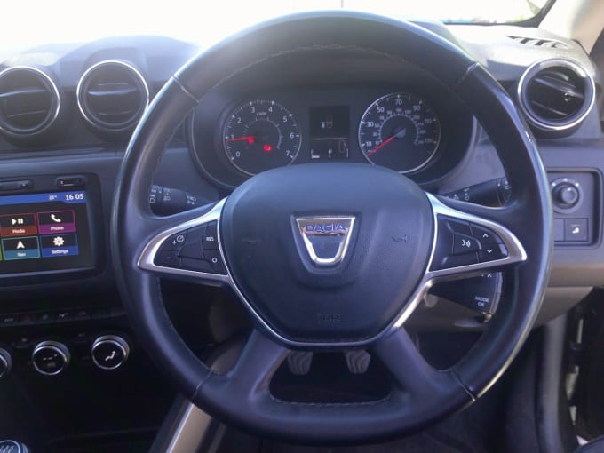 2025 Dacia Duster