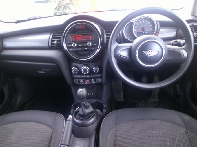 2025 Mini Hatch