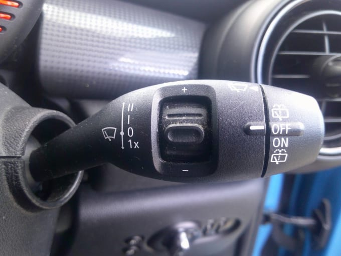 2025 Mini Hatch