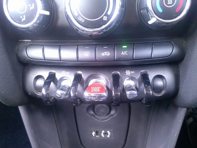 2025 Mini Hatch