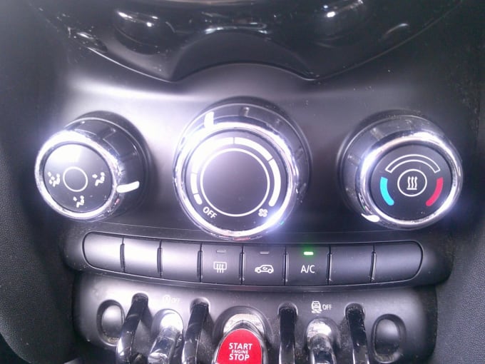 2025 Mini Hatch