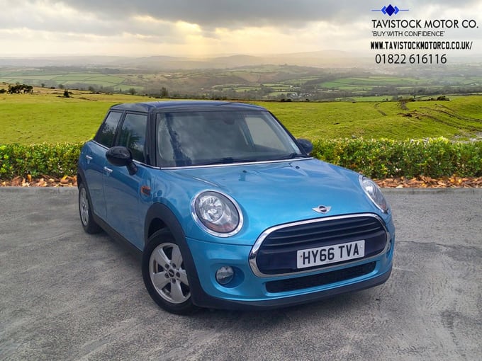 2025 Mini Hatch