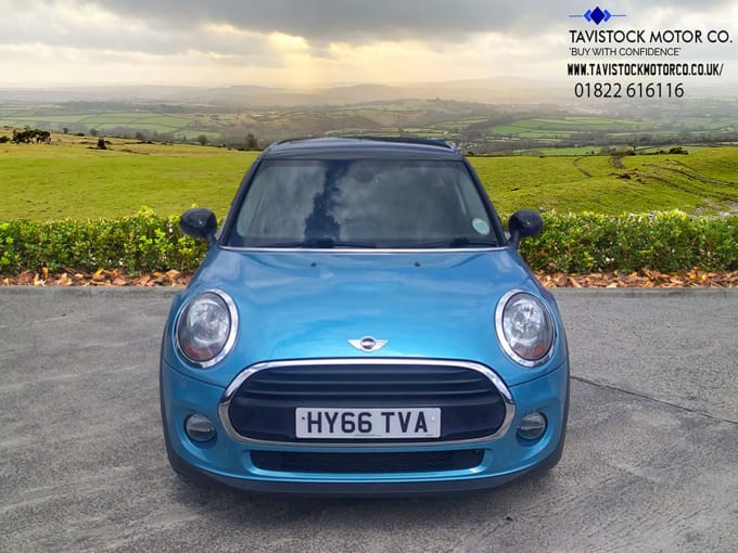 2025 Mini Hatch