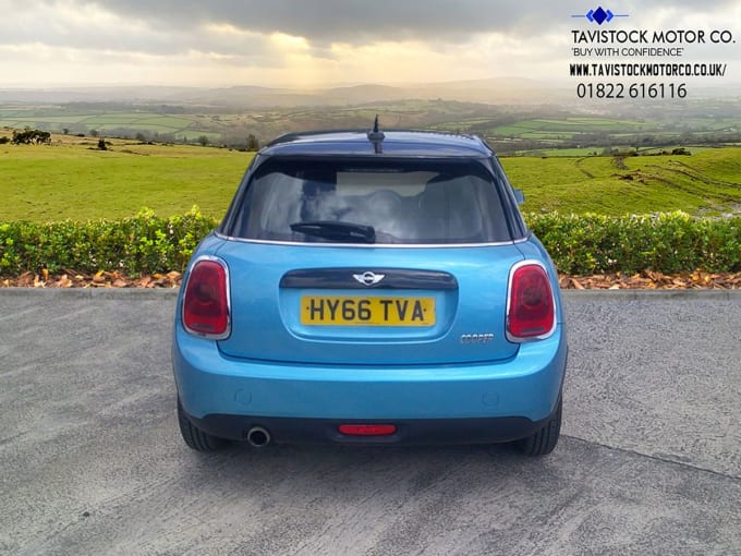 2025 Mini Hatch