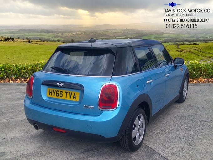 2025 Mini Hatch