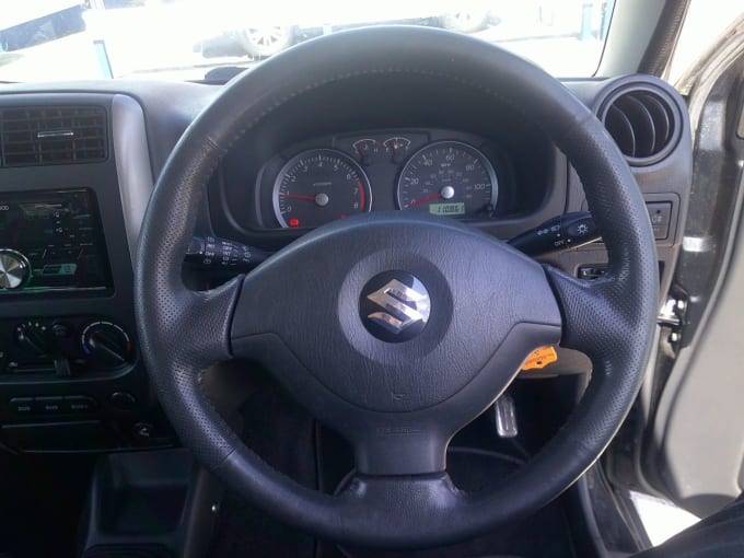 2025 Suzuki Jimny