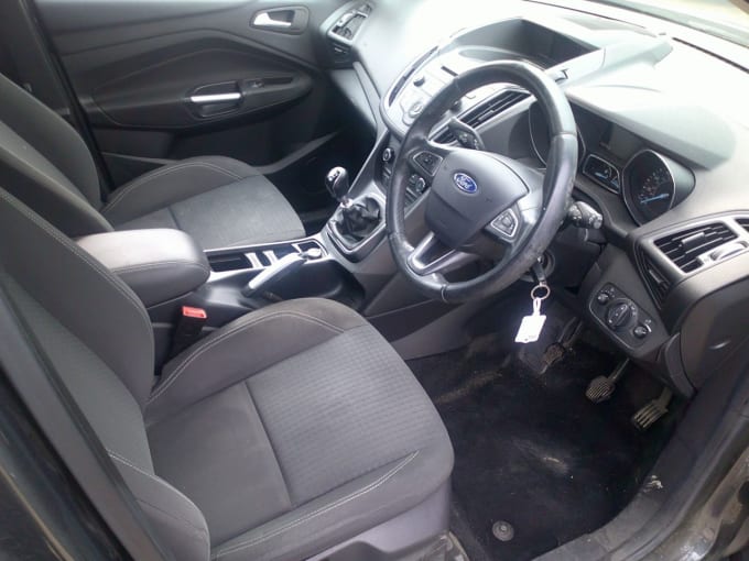 2025 Ford C-max