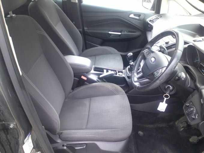 2025 Ford C-max