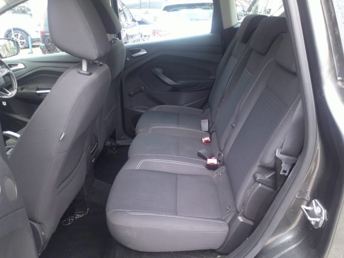 2025 Ford C-max