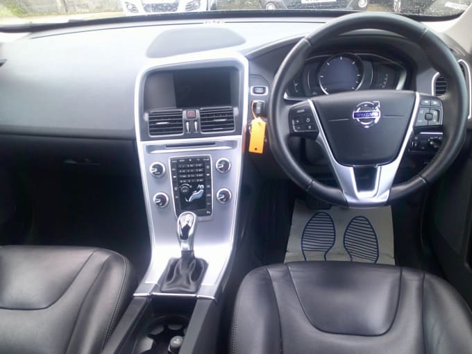 2025 Volvo Xc60