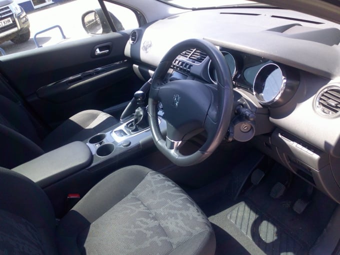 2025 Peugeot 3008