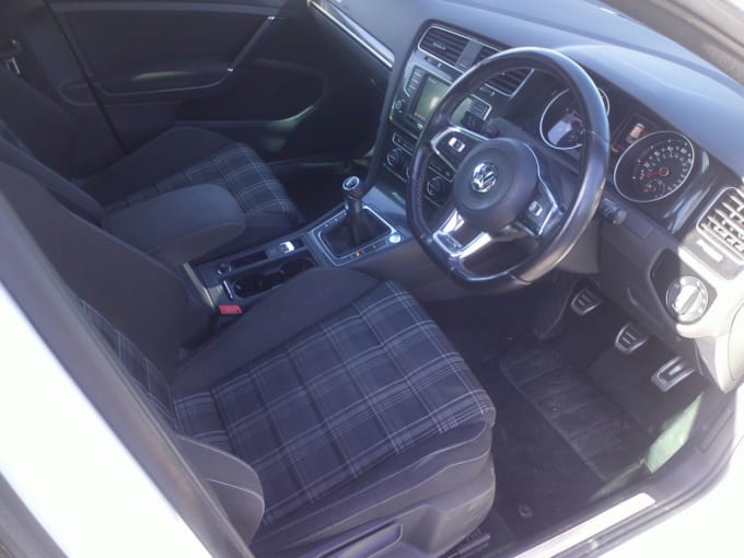 2025 Volkswagen Golf