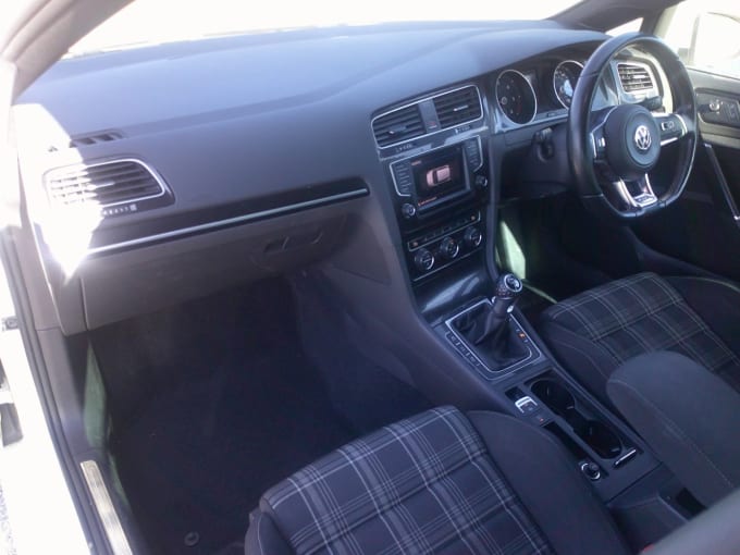 2025 Volkswagen Golf