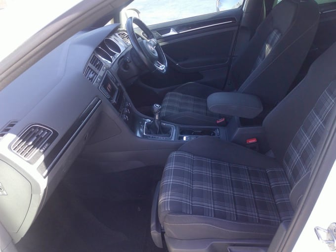 2025 Volkswagen Golf