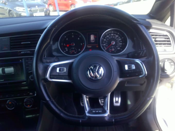2025 Volkswagen Golf