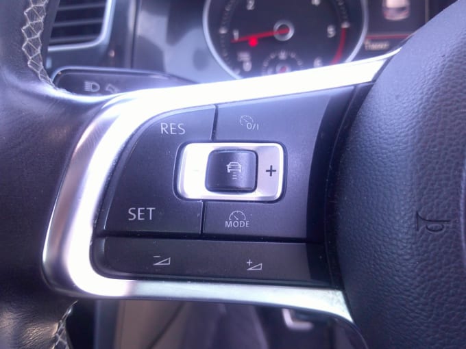 2025 Volkswagen Golf