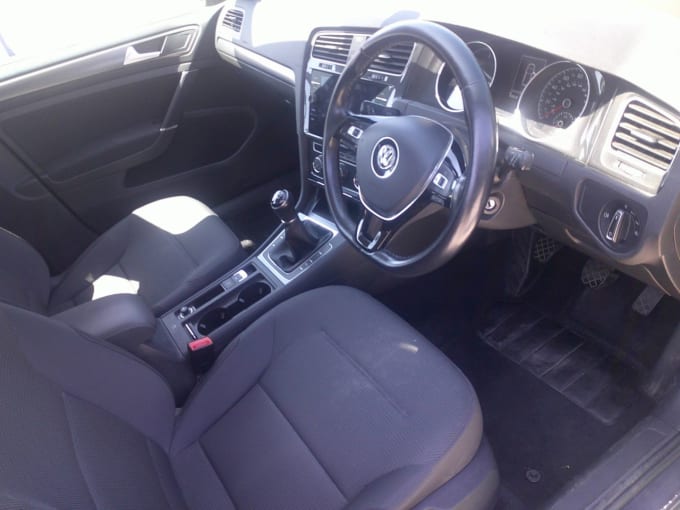 2025 Volkswagen Golf