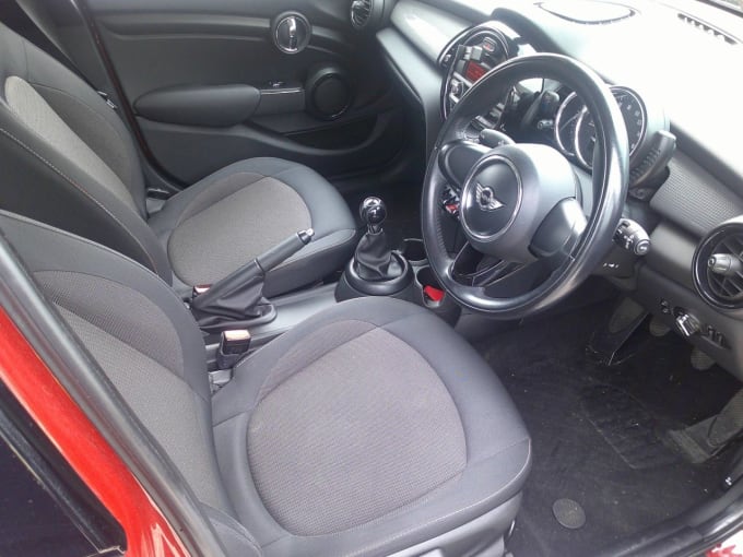 2025 Mini Hatch