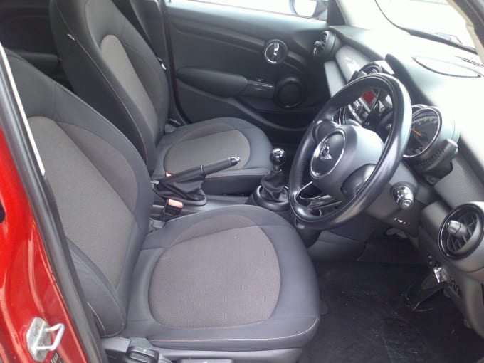 2025 Mini Hatch