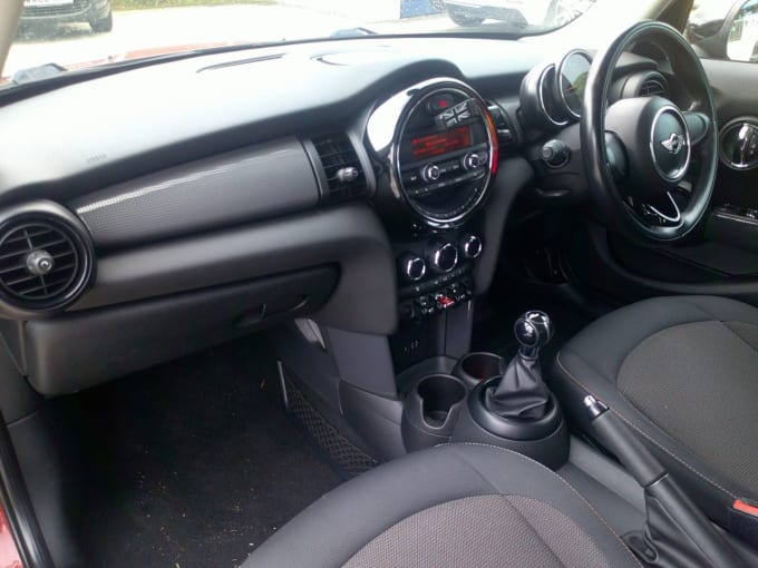 2025 Mini Hatch