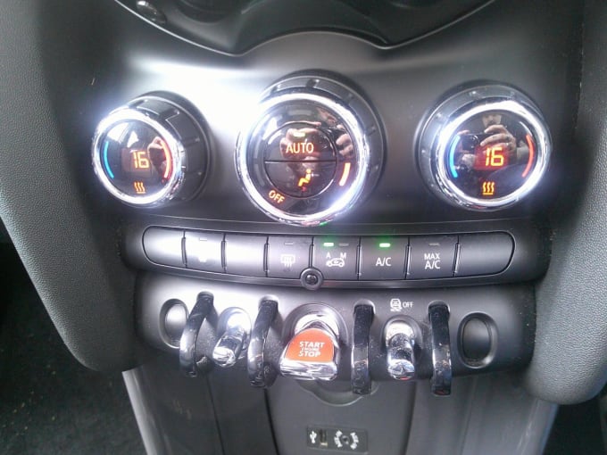 2025 Mini Hatch