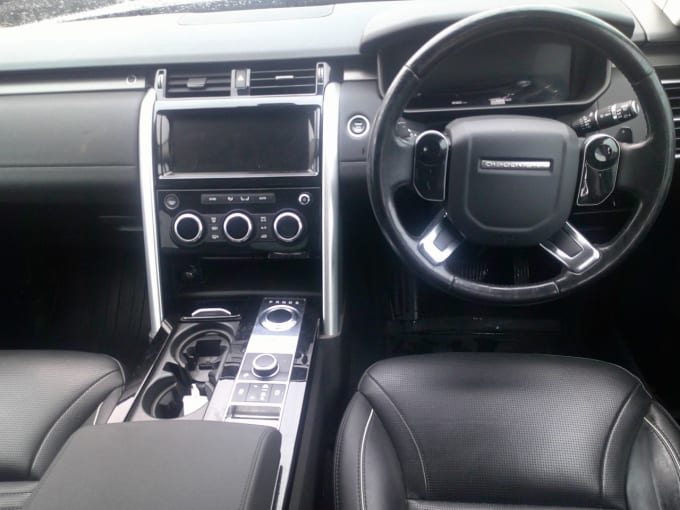2025 Land Rover Discovery
