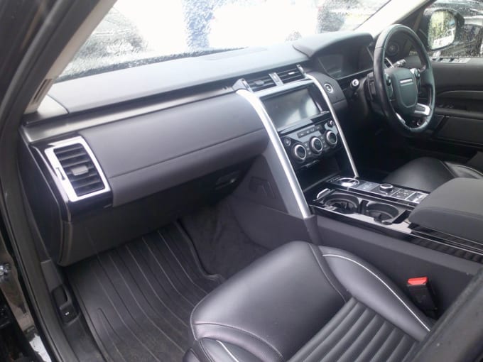 2025 Land Rover Discovery