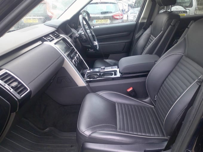 2025 Land Rover Discovery