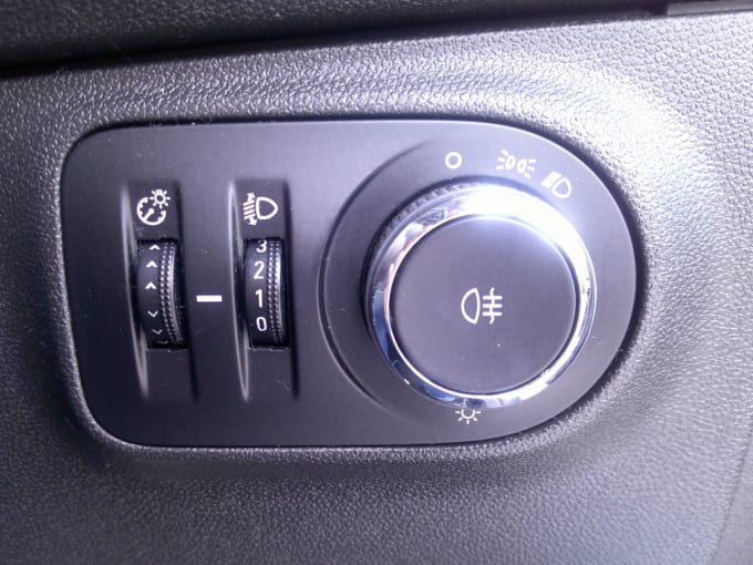 2025 Vauxhall Adam