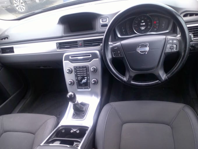 2025 Volvo V70