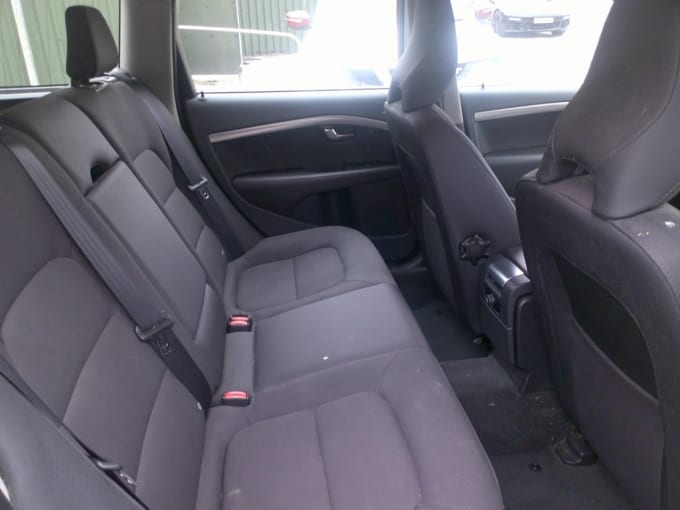 2025 Volvo V70
