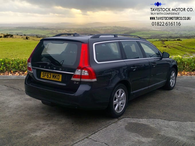 2025 Volvo V70