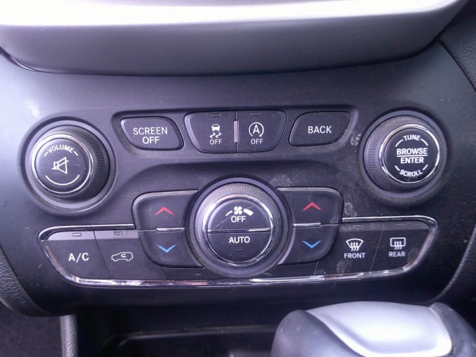 2025 Jeep Cherokee