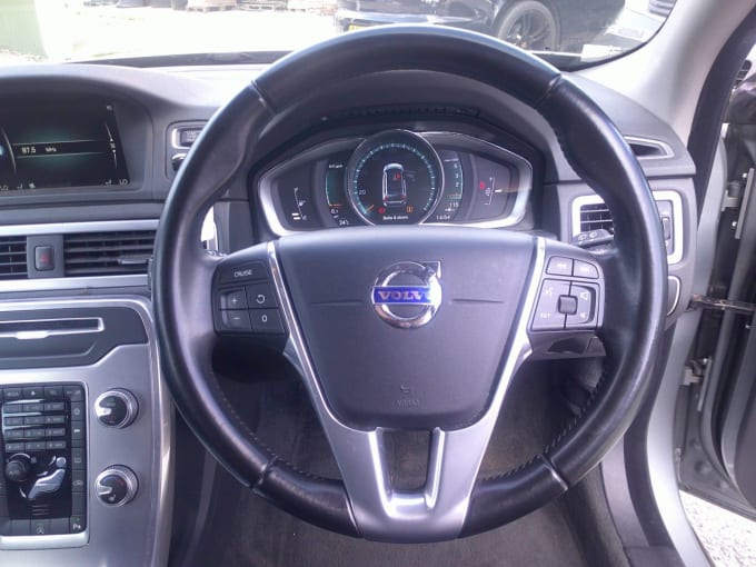 2025 Volvo V70