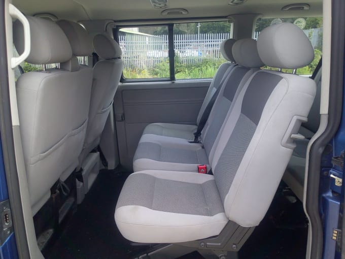 2025 Volkswagen Transporter Shuttle
