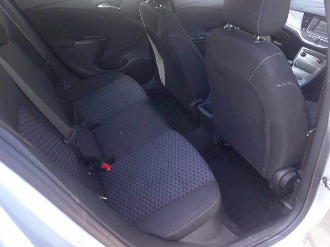 2025 Vauxhall Astra