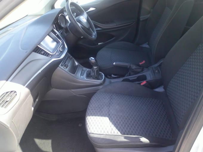 2025 Vauxhall Astra