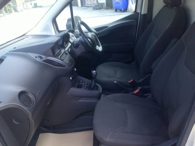 2021 Ford Transit Courier