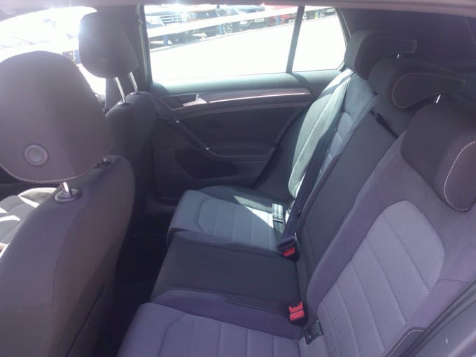 2025 Volkswagen Golf