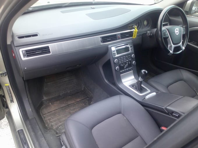 2025 Volvo V70