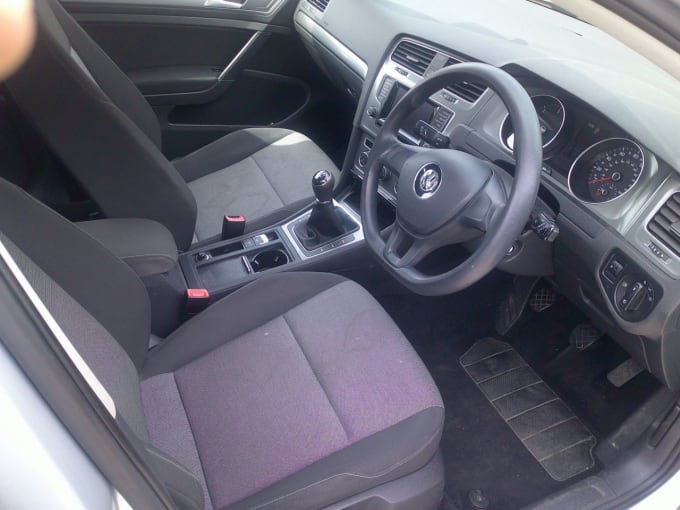 2025 Volkswagen Golf
